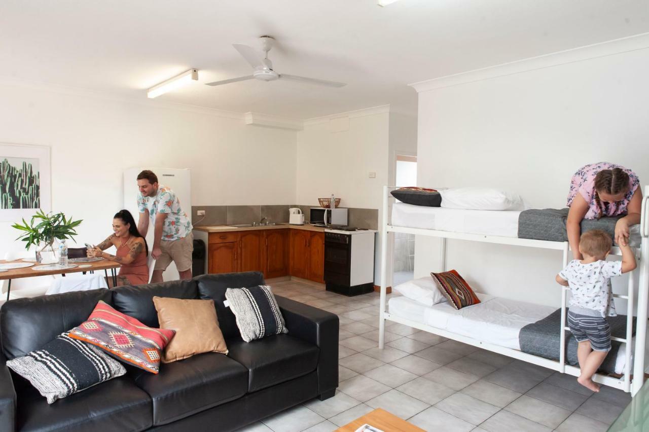 Motel Nomad Cairns Exteriör bild